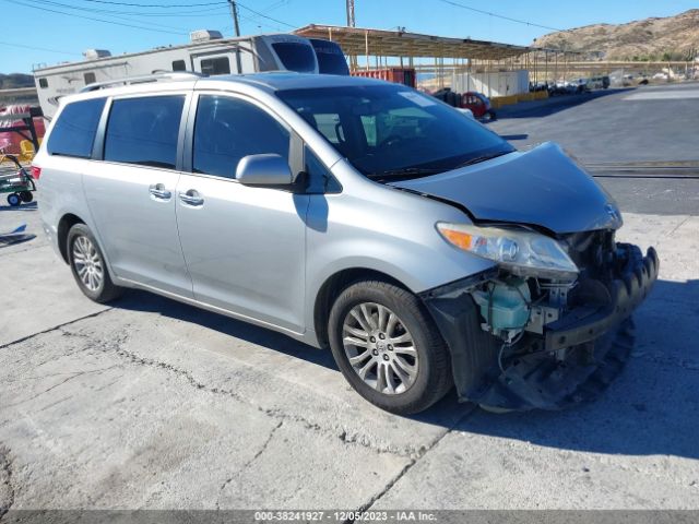 TOYOTA SIENNA 2016 5tdyk3dc5gs703670