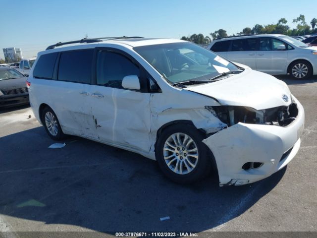 TOYOTA SIENNA 2011 5tdyk3dc6bs037752