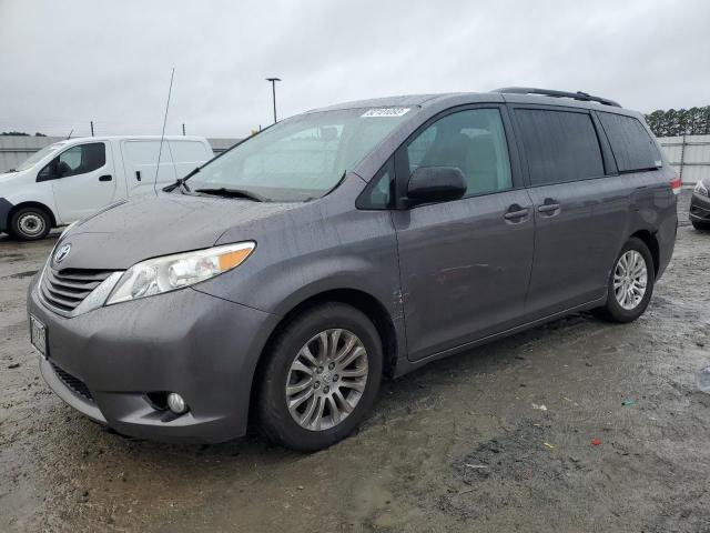 TOYOTA SIENNA XLE 2011 5tdyk3dc6bs073053