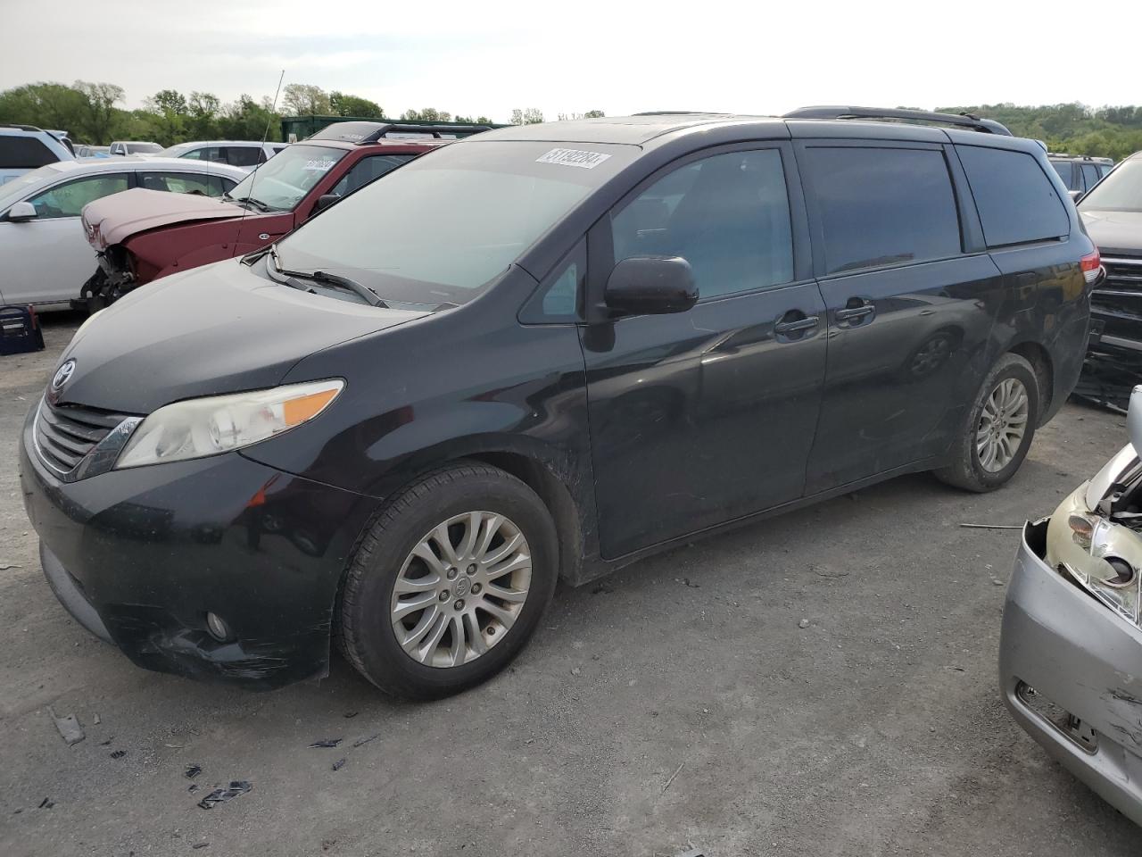 TOYOTA SIENNA 2011 5tdyk3dc6bs087230