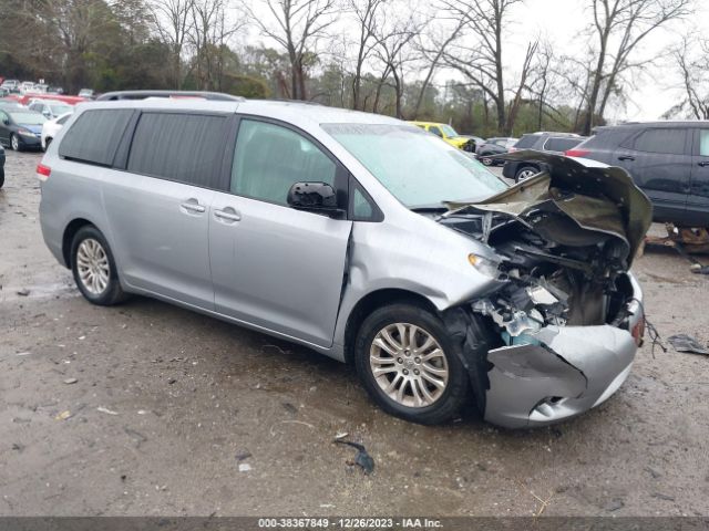 TOYOTA SIENNA 2011 5tdyk3dc6bs112692