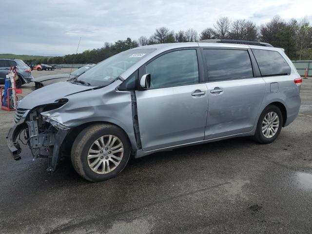 TOYOTA SIENNA XLE 2013 5tdyk3dc6ds367393