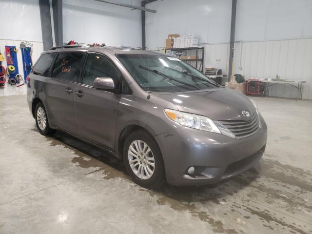 TOYOTA SIENNA 2013 5tdyk3dc6ds376188