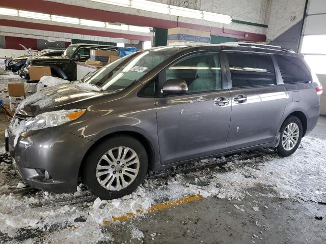 TOYOTA SIENNA XLE 2013 5tdyk3dc6ds379186