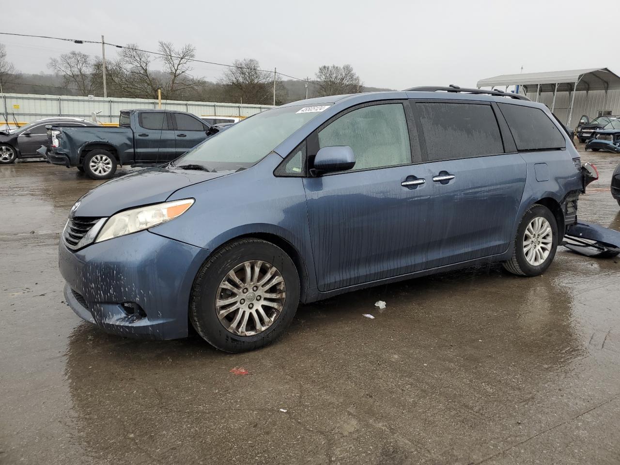 TOYOTA SIENNA 2013 5tdyk3dc6ds404314