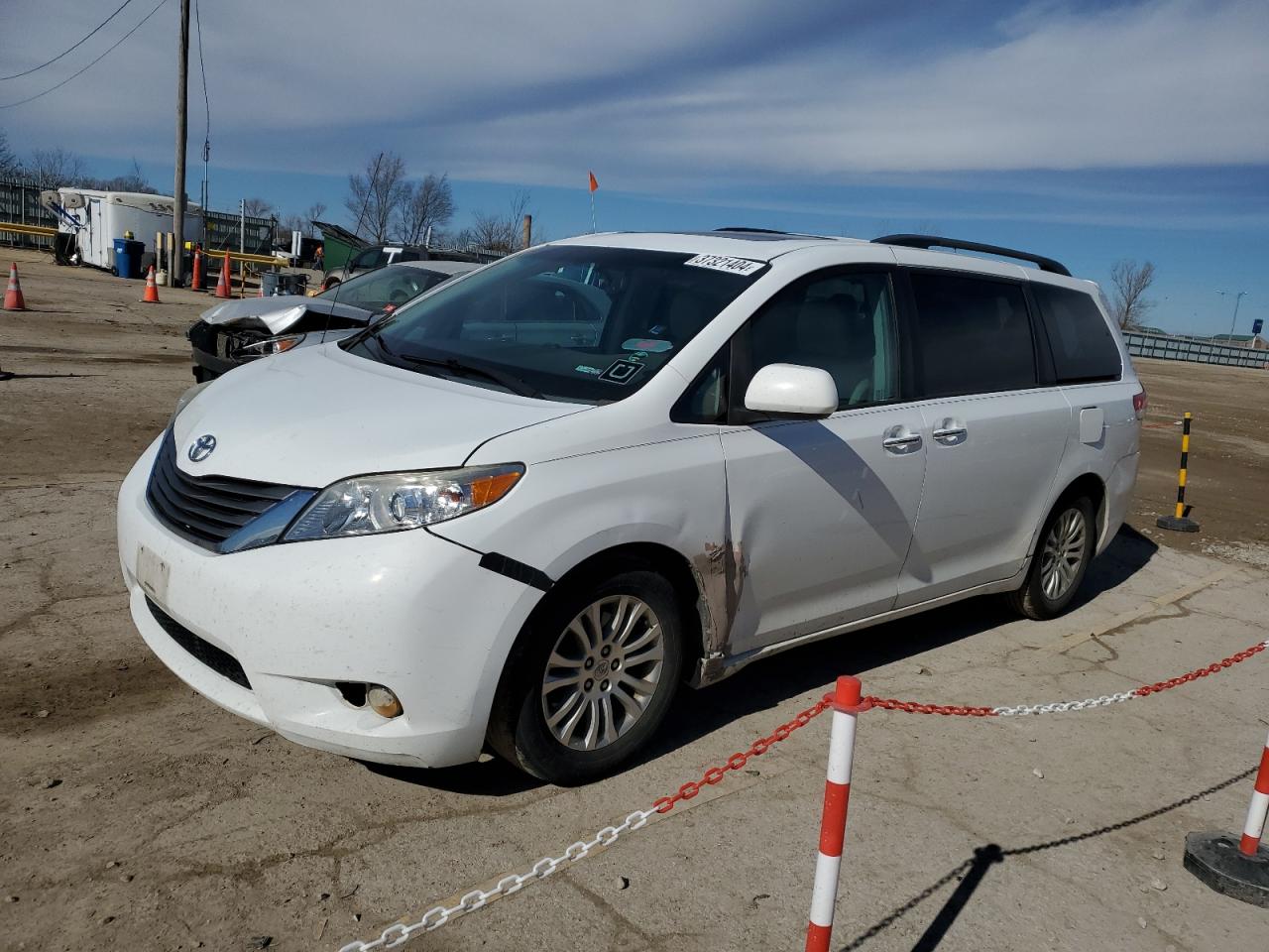 TOYOTA SIENNA 2014 5tdyk3dc6es443647