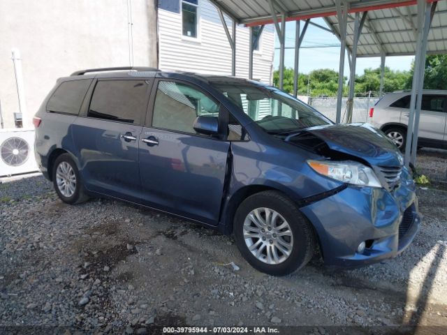 TOYOTA SIENNA 2015 5tdyk3dc6fs528960