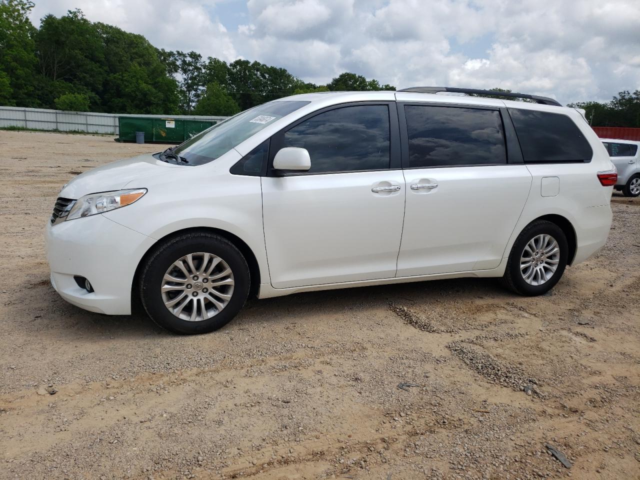 TOYOTA SIENNA 2015 5tdyk3dc6fs588253