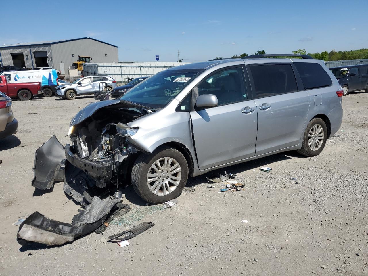 TOYOTA SIENNA 2015 5tdyk3dc6fs592464