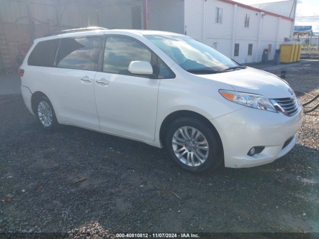 TOYOTA SIENNA 2015 5tdyk3dc6fs620327