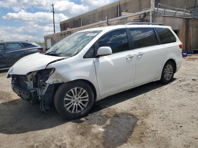 TOYOTA SIENNA XLE 2015 5tdyk3dc6fs635765