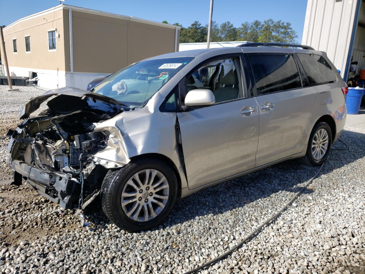 TOYOTA SIENNA 2015 5tdyk3dc6fs641551