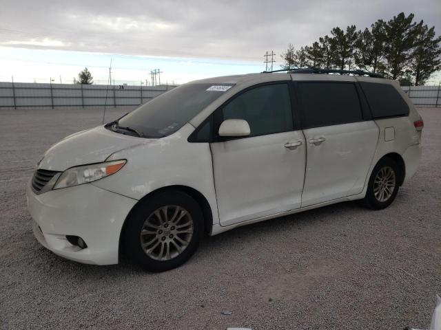 TOYOTA SIENNA XLE 2011 5tdyk3dc7bs094039