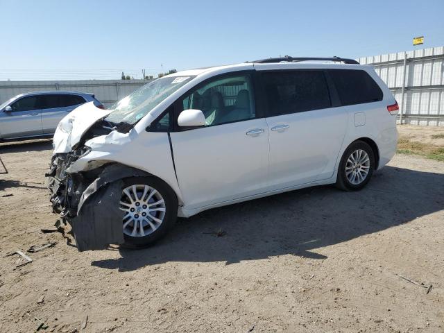 TOYOTA SIENNA XLE 2011 5tdyk3dc7bs147144