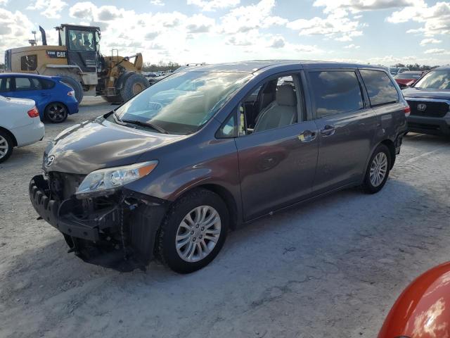 TOYOTA SIENNA XLE 2012 5tdyk3dc7cs270976