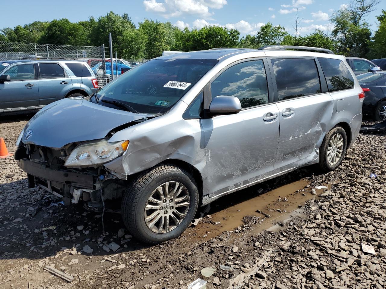 TOYOTA SIENNA 2013 5tdyk3dc7ds317778