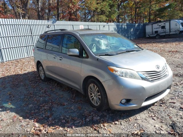 TOYOTA SIENNA 2013 5tdyk3dc7ds331437