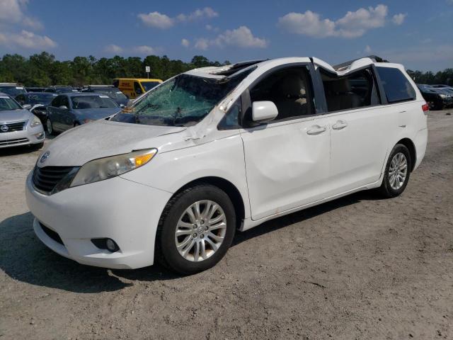 TOYOTA SIENNA XLE 2013 5tdyk3dc7ds355401