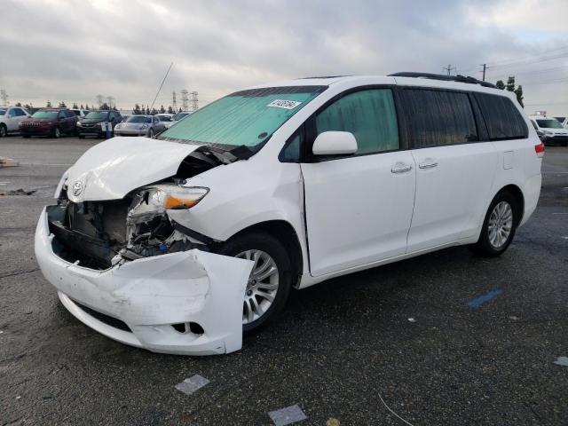 TOYOTA SIENNA XLE 2013 5tdyk3dc7ds369475