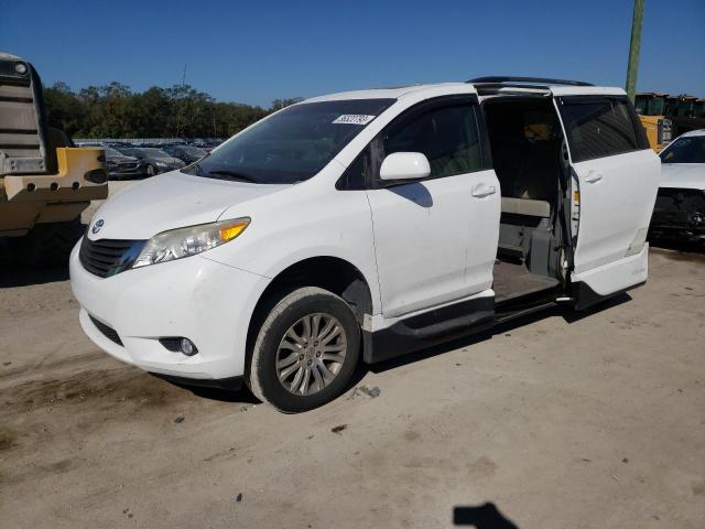 TOYOTA SIENNA XLE 2013 5tdyk3dc7ds370514