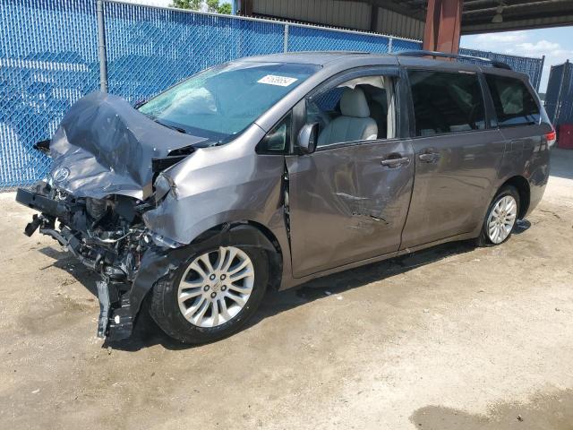 TOYOTA SIENNA XLE 2013 5tdyk3dc7ds400367