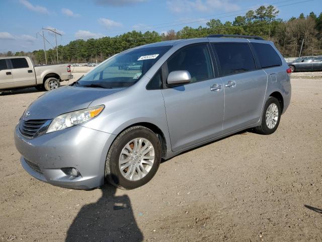 TOYOTA SIENNA XLE 2014 5tdyk3dc7es409555