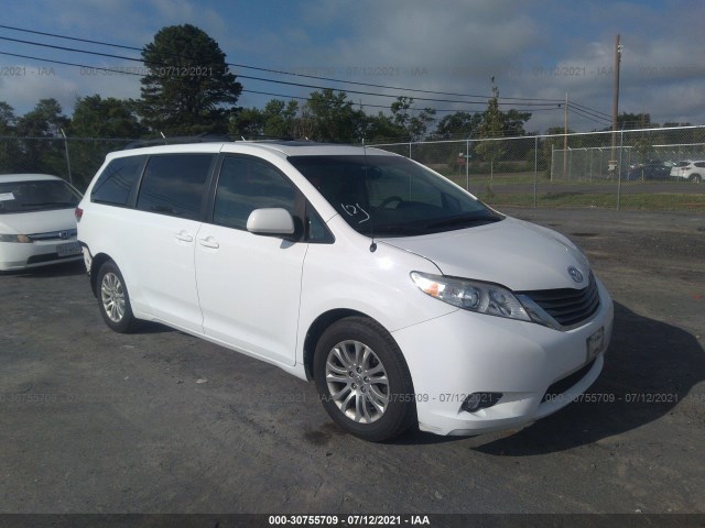 TOYOTA SIENNA 2014 5tdyk3dc7es420135