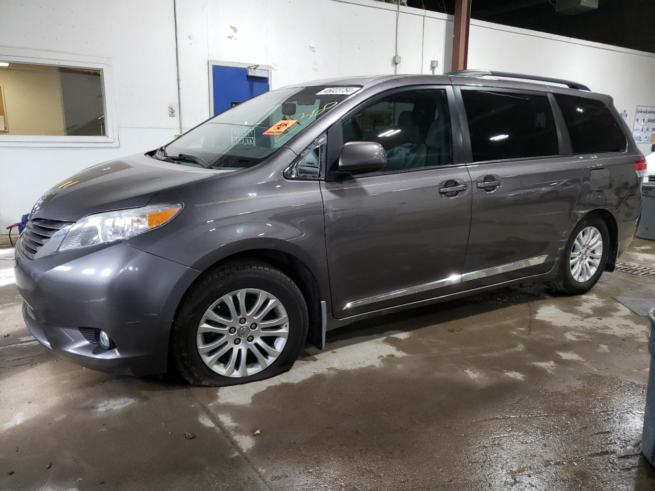 TOYOTA SIENNA 2014 5tdyk3dc7es452003