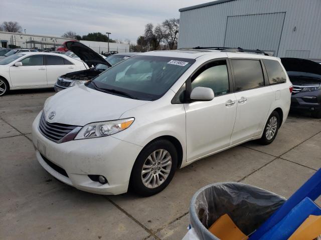 TOYOTA SIENNA XLE 2015 5tdyk3dc7fs598483