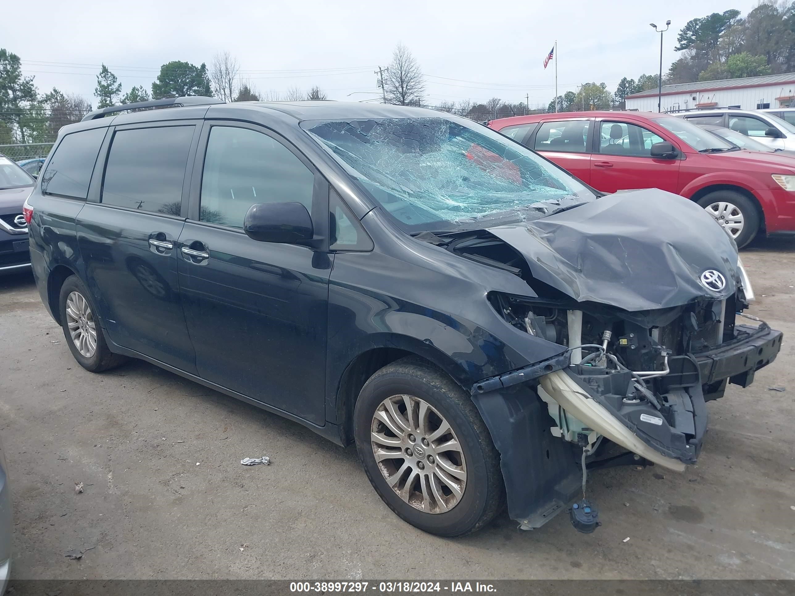 TOYOTA SIENNA 2016 5tdyk3dc7gs709194