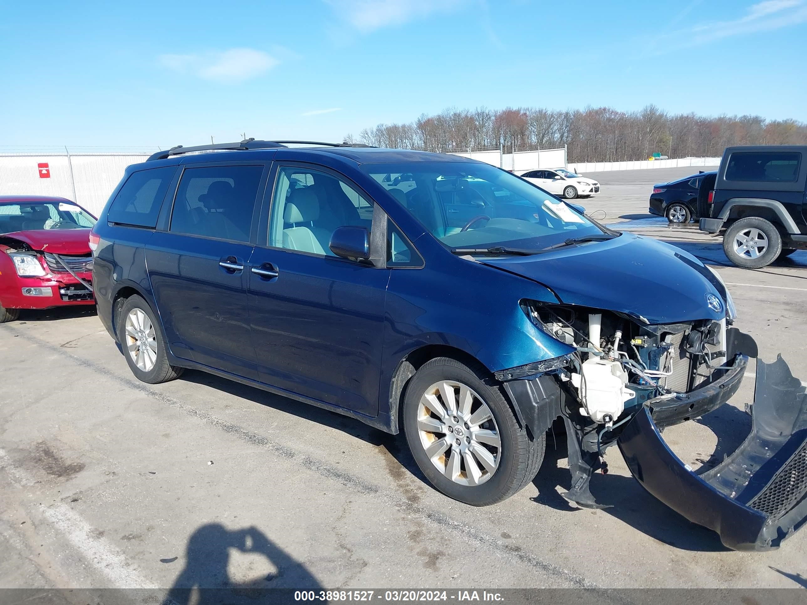 TOYOTA SIENNA 2011 5tdyk3dc8bs045206