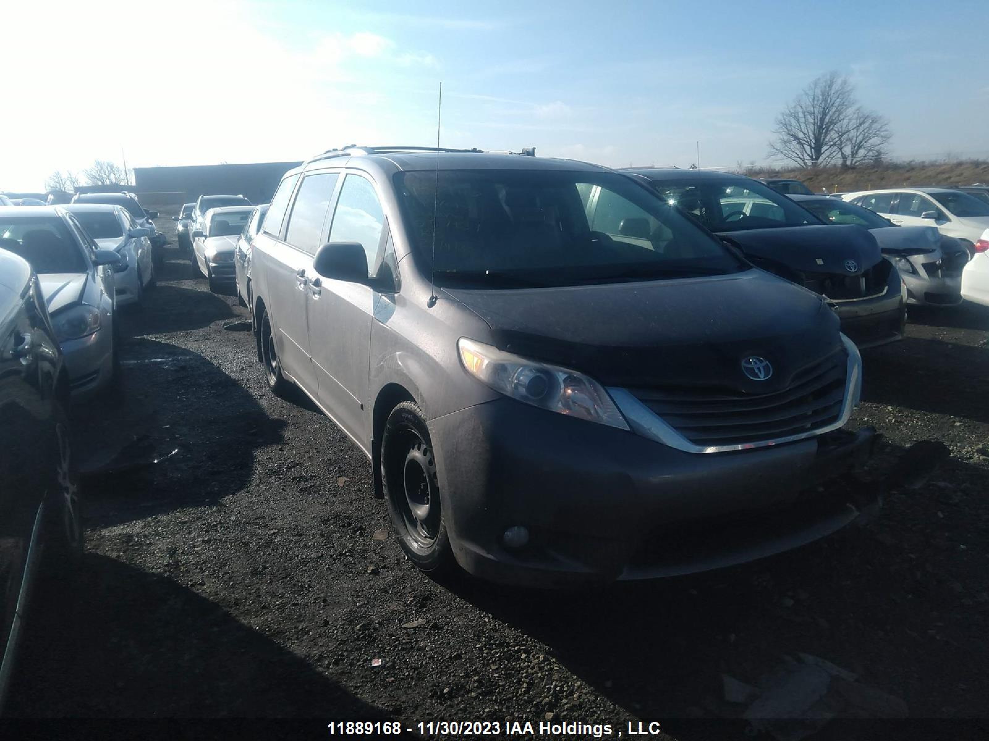 TOYOTA SIENNA 2011 5tdyk3dc8bs057131