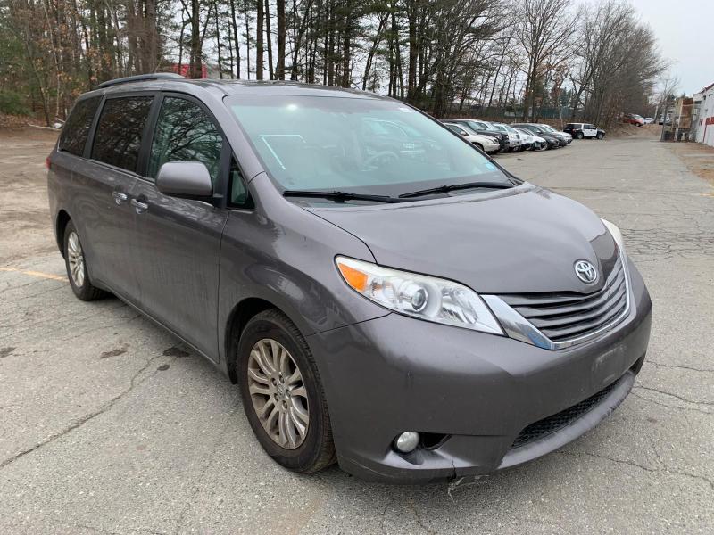 TOYOTA SIENNA XLE 2012 5tdyk3dc8cs179957