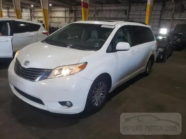 TOYOTA SIENNA 2013 5tdyk3dc8ds291143