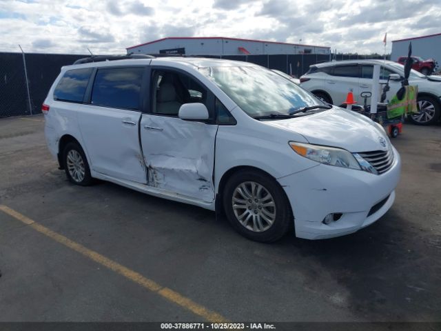 TOYOTA SIENNA 2013 5tdyk3dc8ds298187