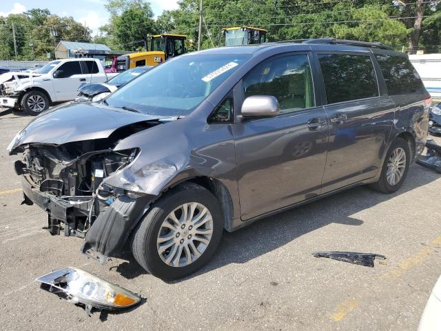 TOYOTA SIENNA XLE 2013 5tdyk3dc8ds367086