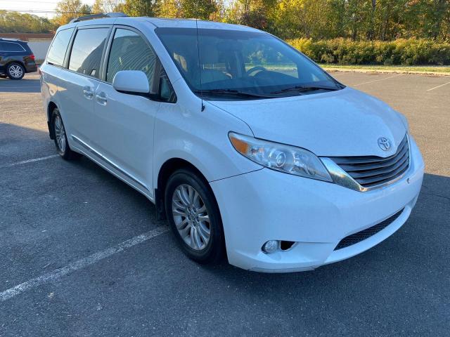 TOYOTA SIENNA XLE 2013 5tdyk3dc8ds368402