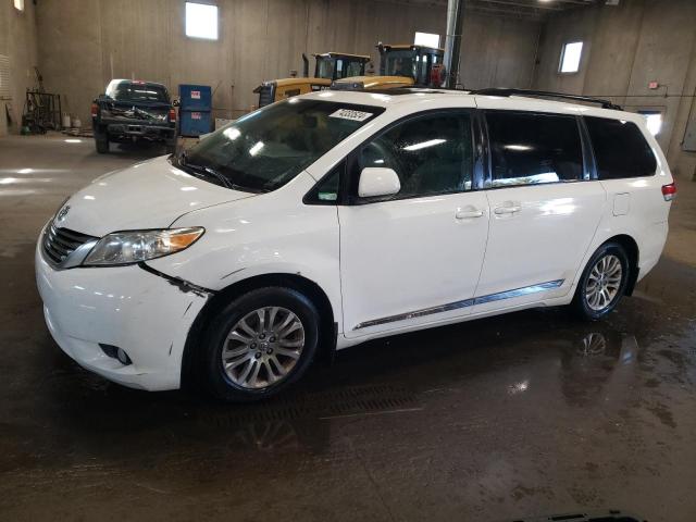 TOYOTA SIENNA XLE 2013 5tdyk3dc8ds384826