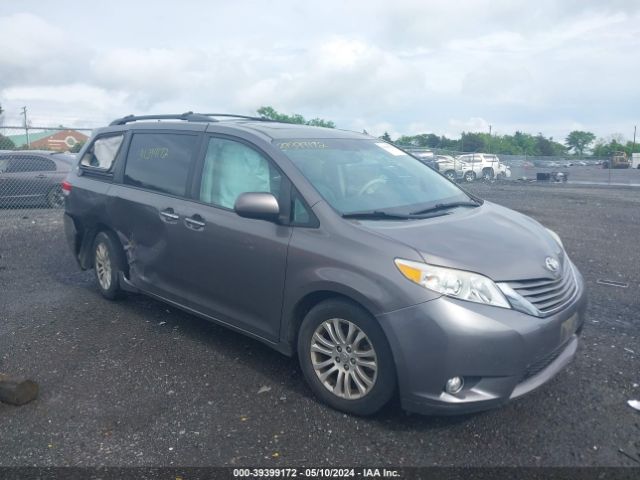 TOYOTA SIENNA 2014 5tdyk3dc8es431290