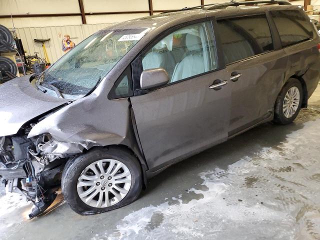 TOYOTA SIENNA XLE 2014 5tdyk3dc8es443827