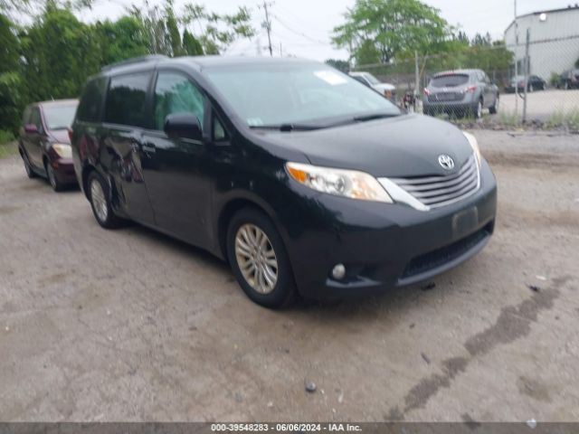 TOYOTA SIENNA 2015 5tdyk3dc8fs566917