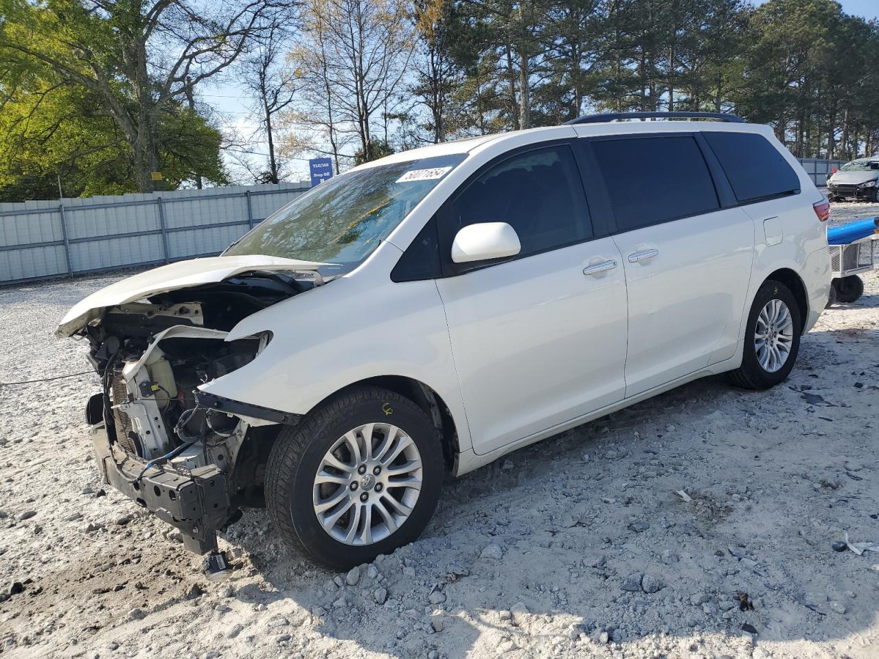 TOYOTA SIENNA 2015 5tdyk3dc8fs628848