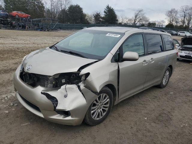 TOYOTA SIENNA XLE 2015 5tdyk3dc8fs650168