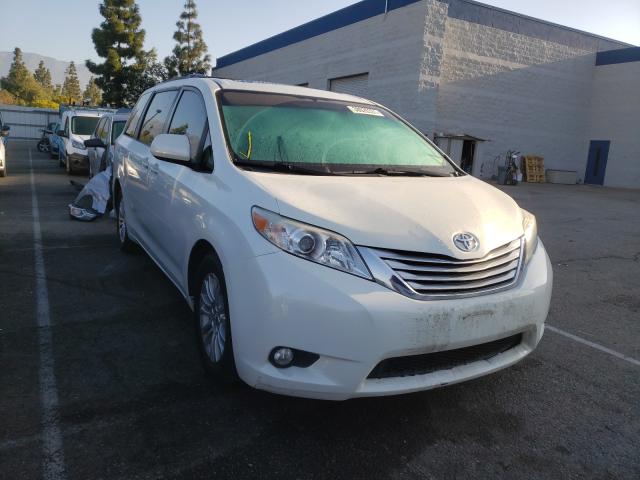 TOYOTA SIENNA XLE 2015 5tdyk3dc8fs687835