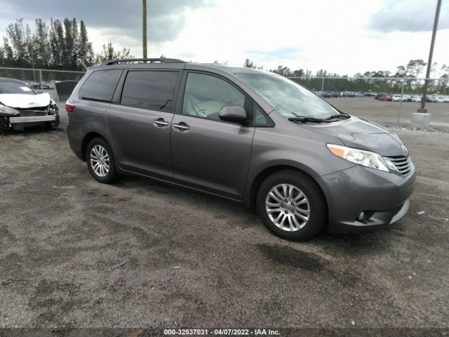 TOYOTA SIENNA 2016 5tdyk3dc8gs746271