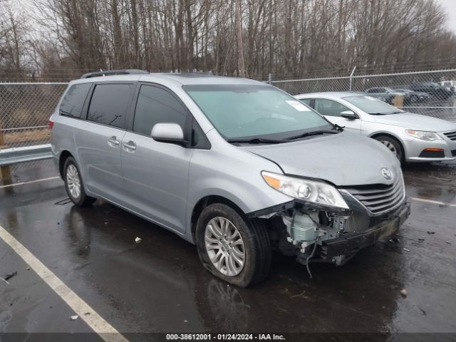 TOYOTA SIENNA 2016 5tdyk3dc8gs746836