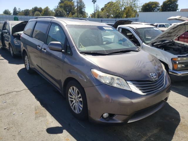 TOYOTA SIENNA XLE 2011 5tdyk3dc9bs128577