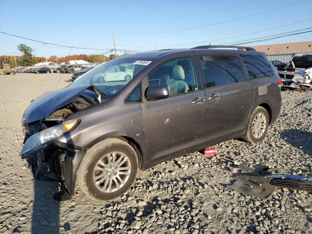 TOYOTA SIENNA XLE 2011 5tdyk3dc9bs136517