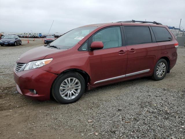 TOYOTA SIENNA XLE 2011 5tdyk3dc9bs140955