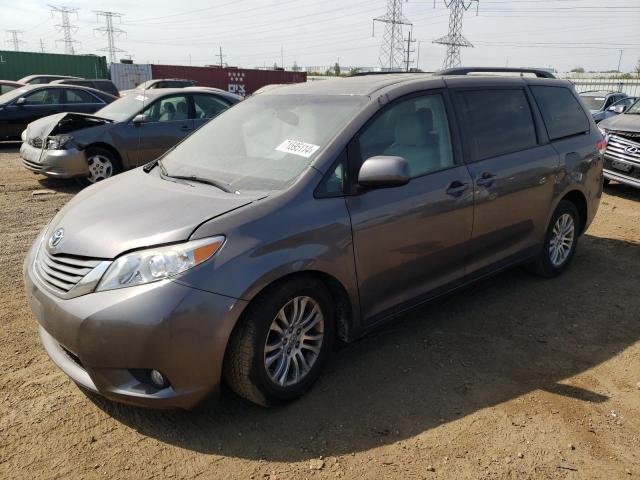 TOYOTA SIENNA XLE 2013 5tdyk3dc9ds338177